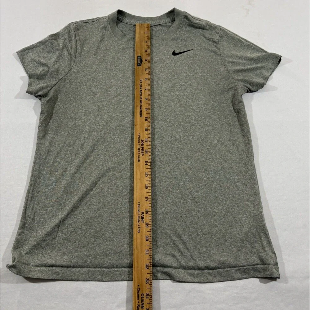 Nike Womens Gray Dry Legend Crew Training T-Shirt Tee AQ3210-063 Casual Gym Sz L